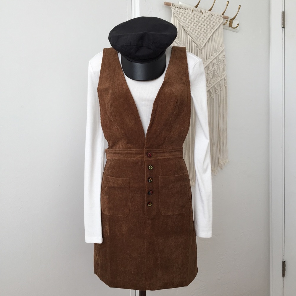 ❗️One Left❗️NWT Dark Brown Corduroy Overalls - Picture 3 of 3